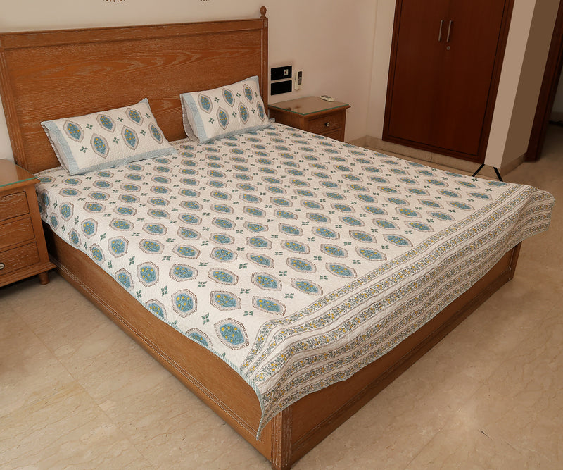 Handcrafted Block Printed Geometric Pattern Quilted Bedcover With Two Pillowcases