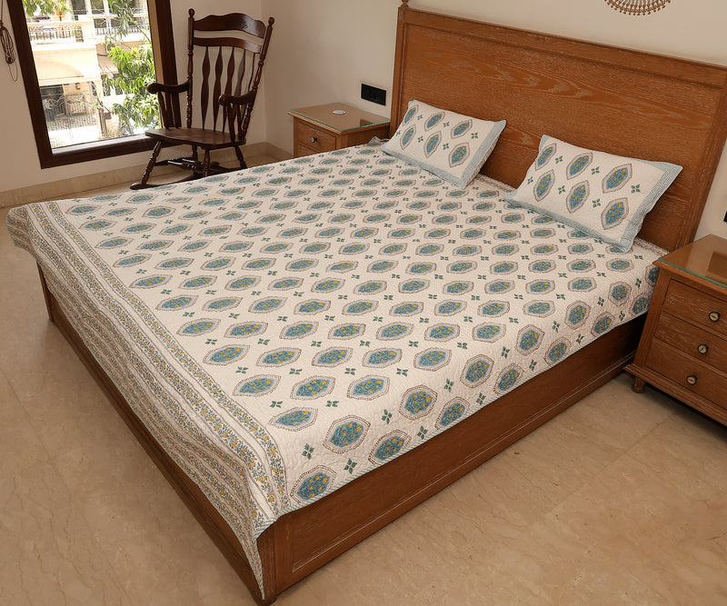 Handcrafted Block Printed Geometric Pattern Quilted Bedcover With Two Pillowcases