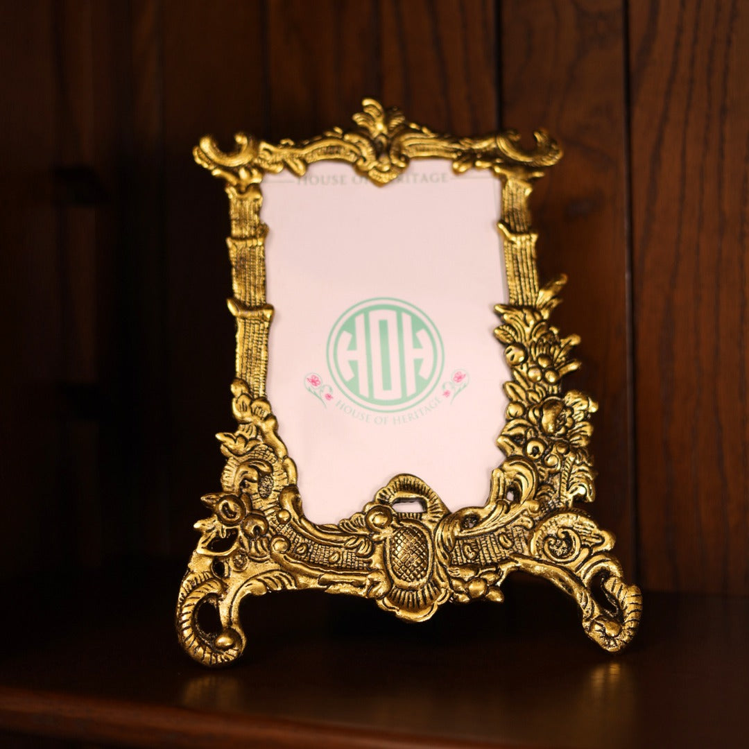 Diwali Gift Box – Golden Photo Frame