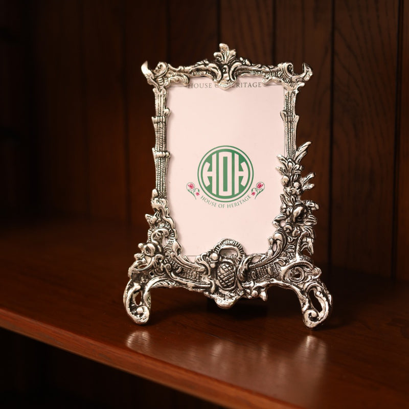 Diwali Gift Box – Photo Frame & Wooden Diya Combo